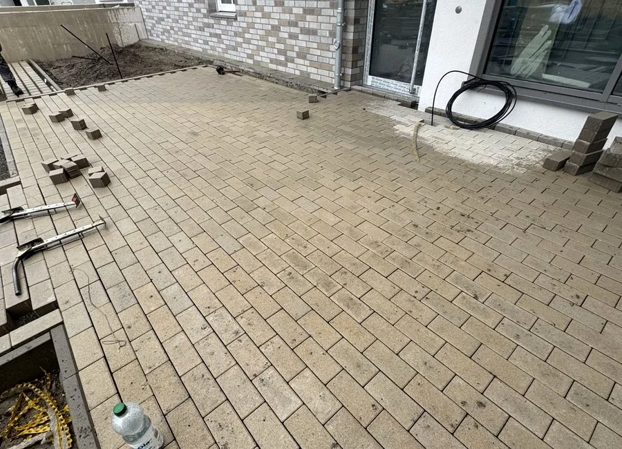 Vorher Nachher Projekt Gartenbau Münster Fernandes und Lopes