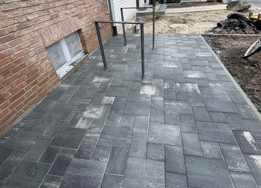 Vorher Nachher Projekt Gartenbau Münster Fernandes und Lopes