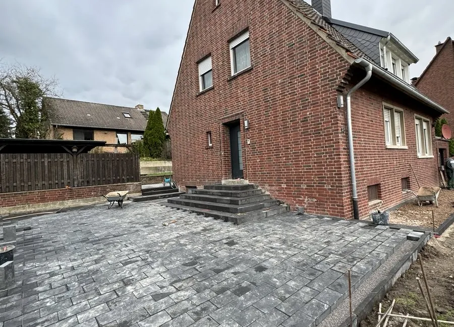 Vorher Nachher Projekt Gartenbau Münster Fernandes und Lopes